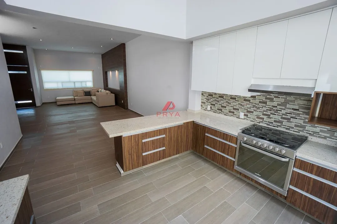 Foto 9 de Casa en venta en Lago Nogal Tlajomulco | 4 recámaras y doble altura