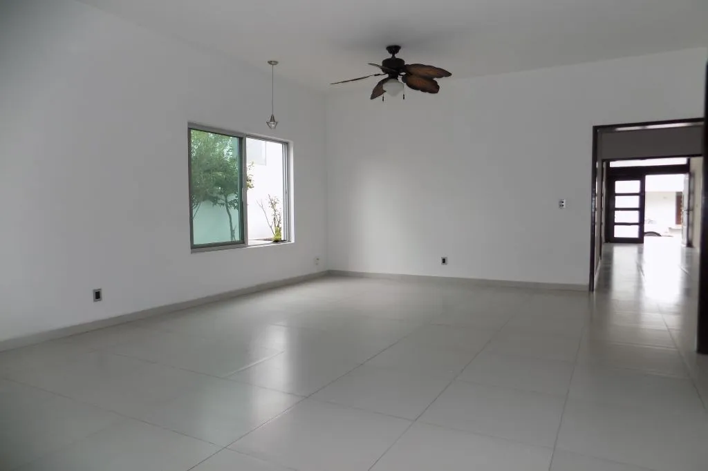 Foto 7 de Casa en renta en AVENIDA UNIVERSIDAD, PUERTA DE HIERRO, Zapopan
