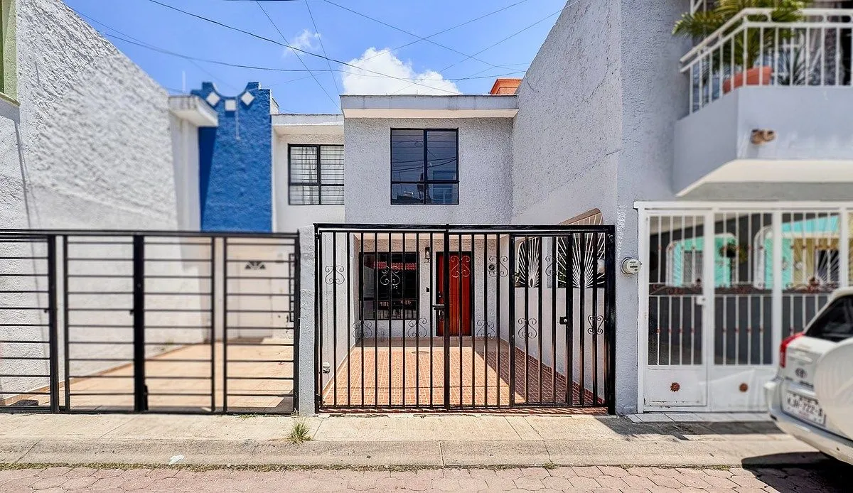 CASA EN VENTA PARQUE DE TLAQUEPAQUE