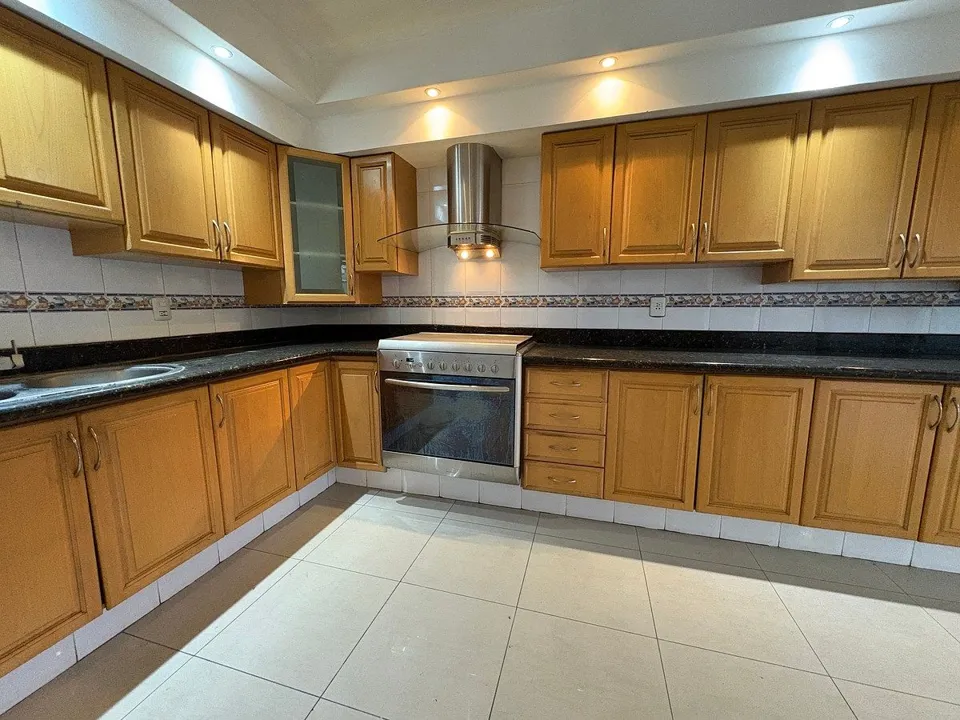 Foto 3 de Casa en renta en Virreyes, Zapopan | 3 recámaras, alberca y terraza