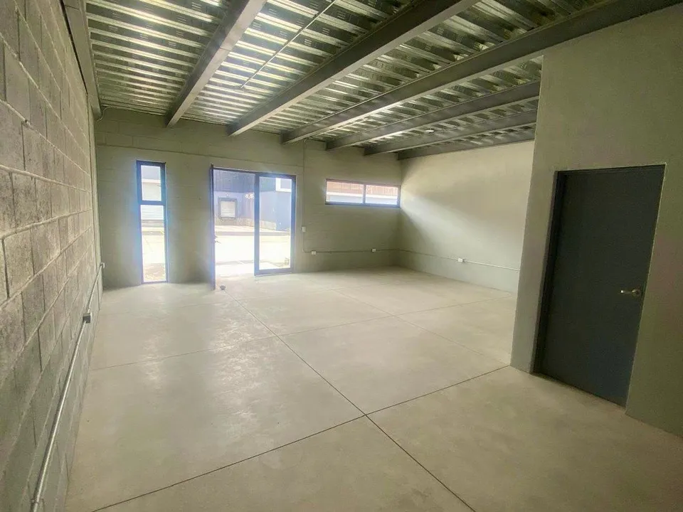 Foto 5 de Bodega en Renta 860 m2 - La Venta del Astillero - Aldea Park - Zapopan