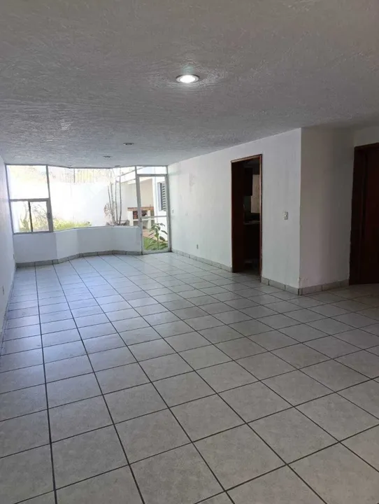 Foto 3 de CASA EN RENTA COLONIA JARDINES VALLARTA ZAPOPAN