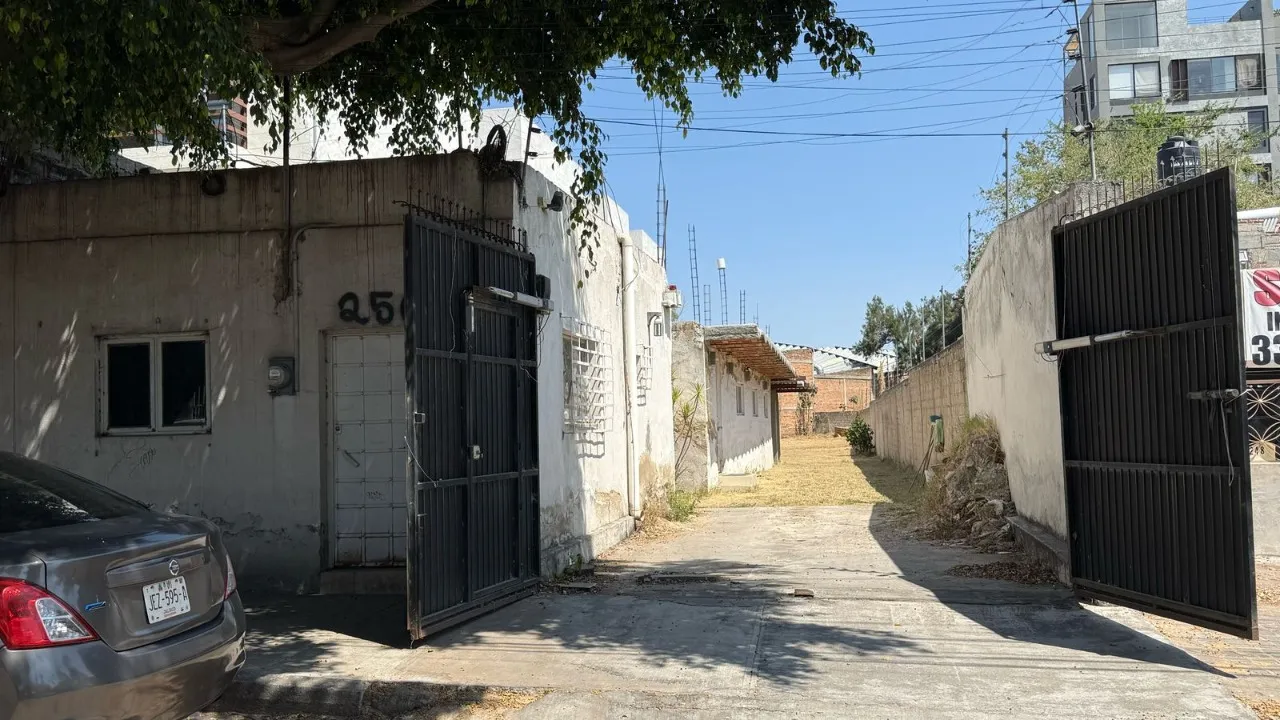 Foto 2 de Terreno en venta en Calzada De Los Laureles, Ciudad Granja, Zapopan