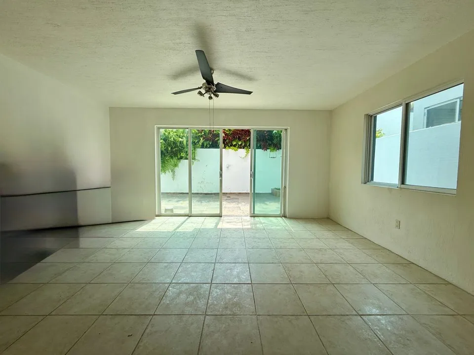 Foto 3 de Casa en venta, Fuerte Poniente, Casa Fuerte, Tlajomulco de Zúñiga