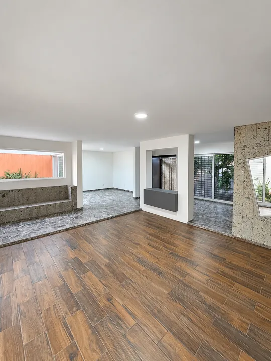 Foto 2 de CASA REMODELADA EN RENTA EN PRADOS PROVIDENCIA | USO DE SUELO MIXTO