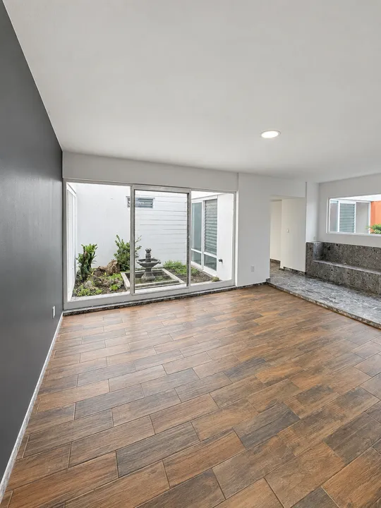 Foto 5 de CASA REMODELADA EN RENTA EN PRADOS PROVIDENCIA | USO DE SUELO MIXTO