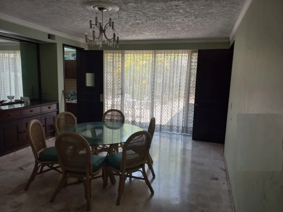 Foto 9 de Casa en venta en Avenida Topacio, Bosques de la Victoria, Guadalajara