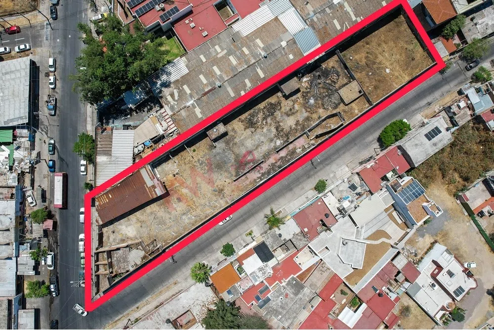 Foto 7 de Terreno mixto en venta en Huentitán Guadalajara 2,446 m² para departamentos.