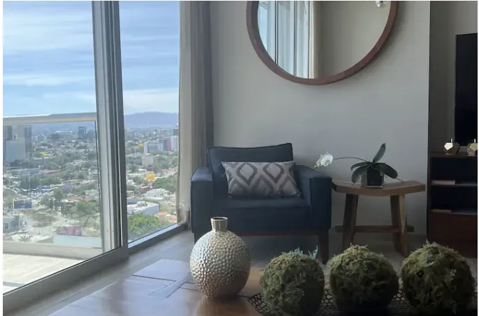 Foto 9 de PENTHOUSE DE LUJO AMUEBLADO CON GRAN VISTA EN VENTA EN LADRON DE GUEVARA