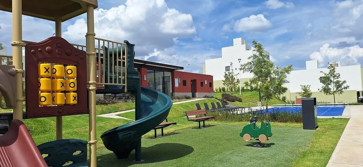 ✨ Construye tu casa en, zona sur ¡Vive con estilo y comodidad!