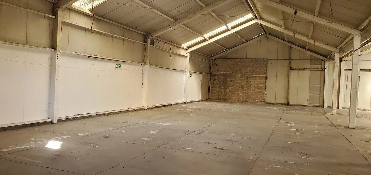 Foto 7 de Bodega Industrial con Oficinas Administrativas - El Campanario