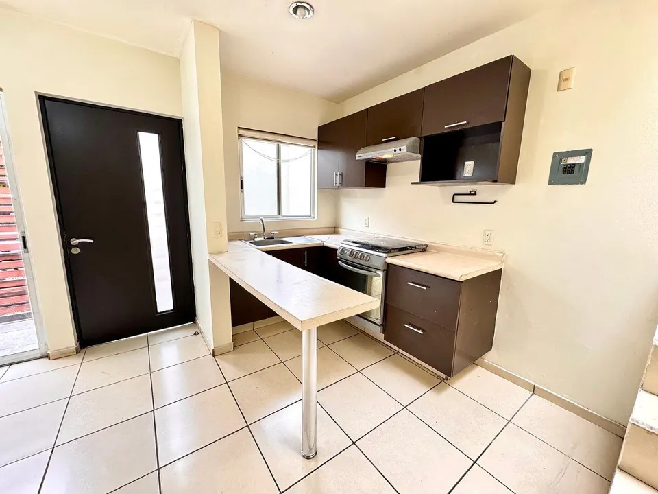 Foto 4 de Casa en Renta en Residencial por punto Sur con 3 Recámaras y  3 Baños