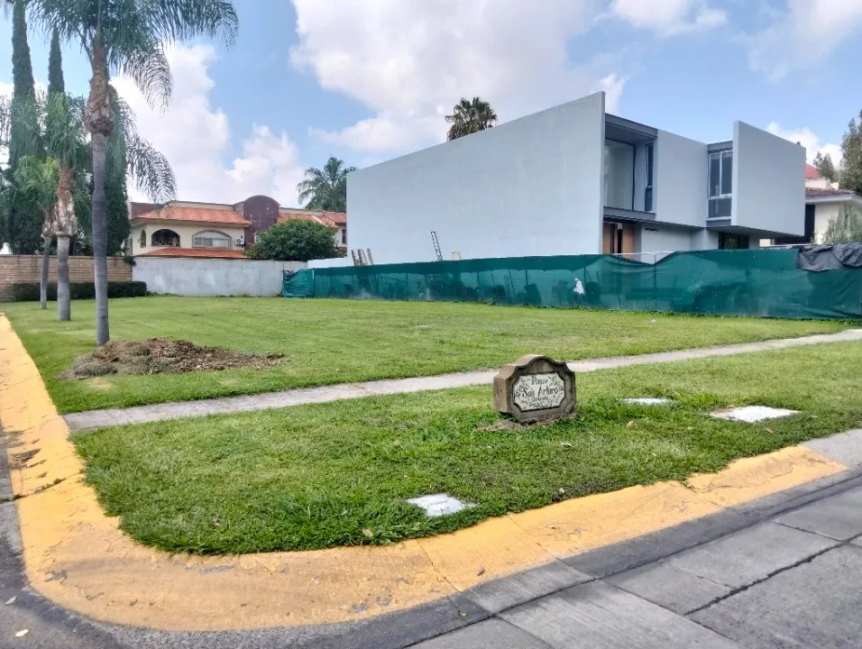 Foto 4 de Terreno en venta en Paseo San Arturo Oriente, Valle Real, Zapopan