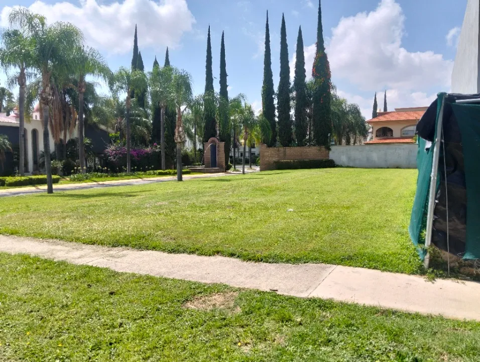 Foto 5 de Terreno en venta en Paseo San Arturo Oriente, Valle Real, Zapopan