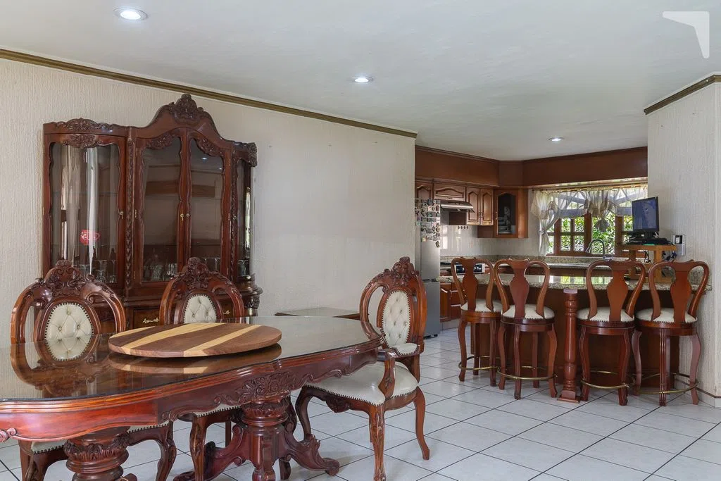Foto 5 de VIVE RODEADO DE NTURALEZA AMPLIA CASA CON JARDIN Y TERRAZA VISTA A LA BARRANCA