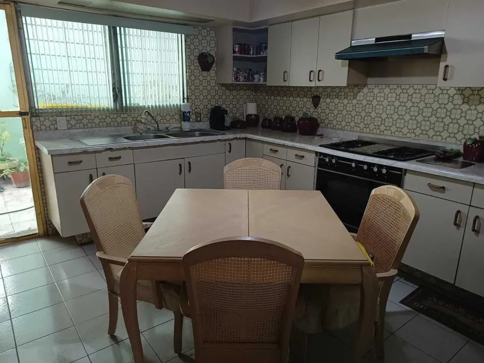 Foto 4 de Casa en venta en Jardines del Country, Guadalajara.