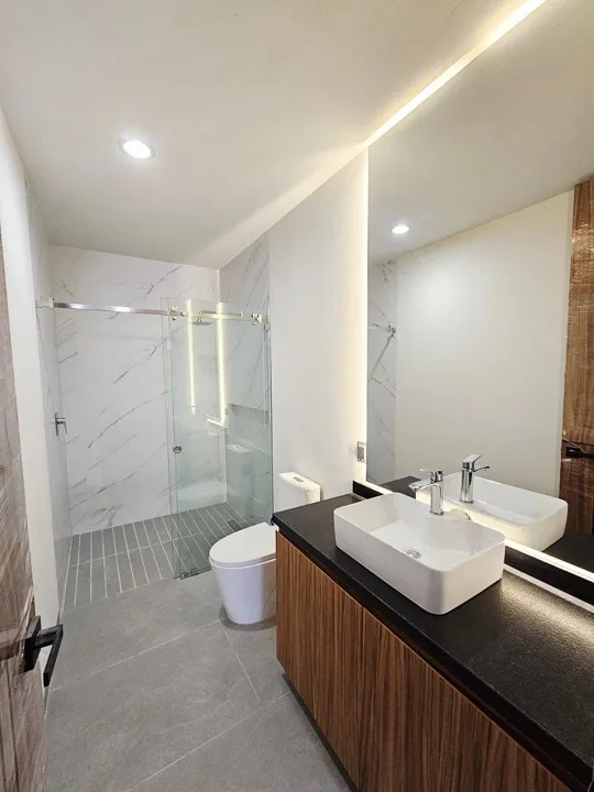 Foto 6 de Residencia con Recámara en Planta Baja y Sótano cerca de la UP y el TEC