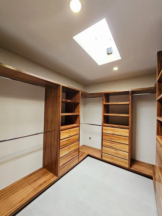 Foto 7 de Residencia con Recámara en Planta Baja y Sótano cerca de la UP y el TEC