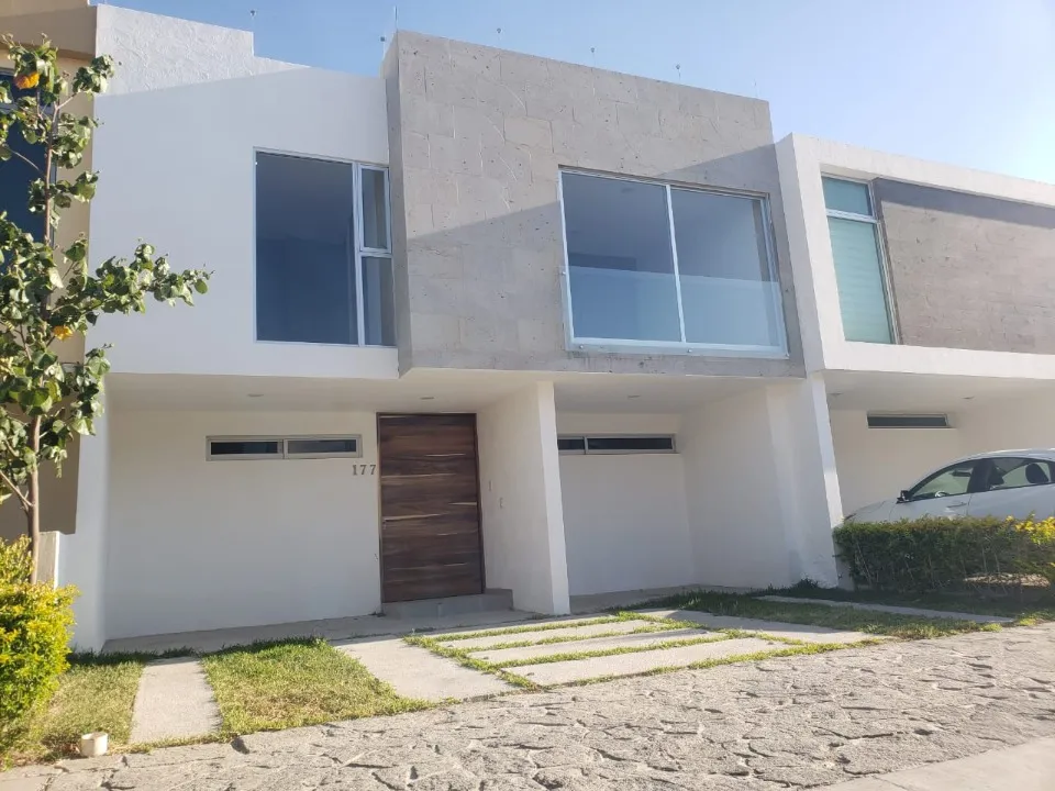 Casa en venta en Av. Solares , Solares Residencial, Zapopan