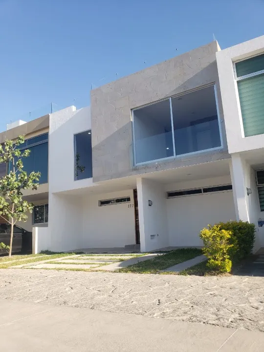 Foto 2 de Casa en venta en Av. Solares , Solares Residencial, Zapopan
