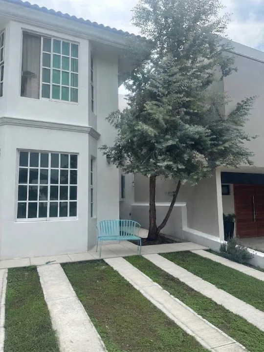 Foto 2 de Casa en renta en Circuito Vesubio, Bosques de Santa Anita, Tlajomulco