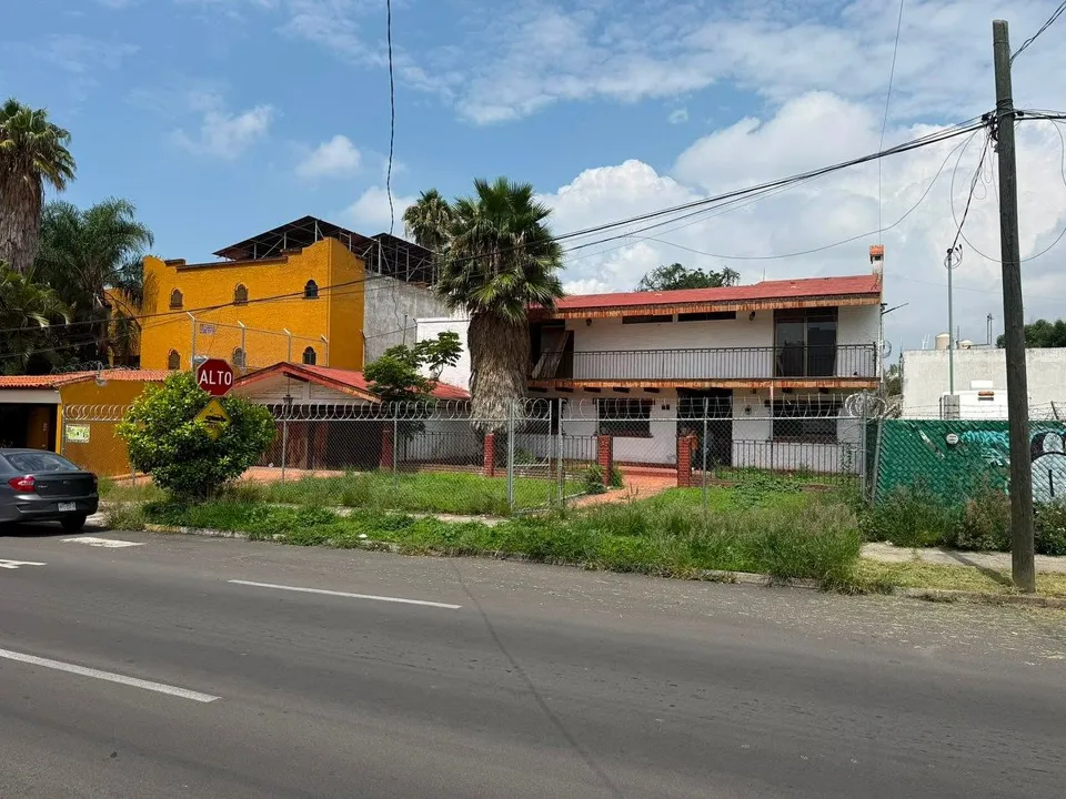 Foto 6 de Casa - Terreno en Venta en Ciudad del Sol en Zapopan, Jalisco