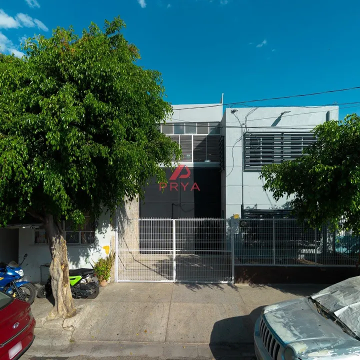 Bodega Comercial en Renta | Lomas de Polanco – Ideal para Almacén y Oficinas