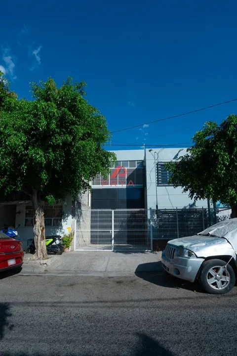 Foto 3 de Bodega Comercial en Renta | Lomas de Polanco – Ideal para Almacén y Oficinas