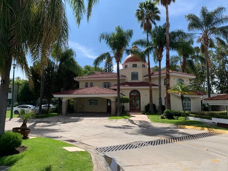 Casa en venta en Club de Golf Santa Anita ⛳