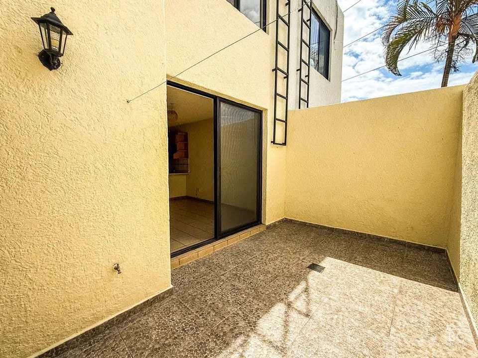 Foto 5 de Casa en Venta en Coto sobre Avenida Inglaterra | 3 Recámaras