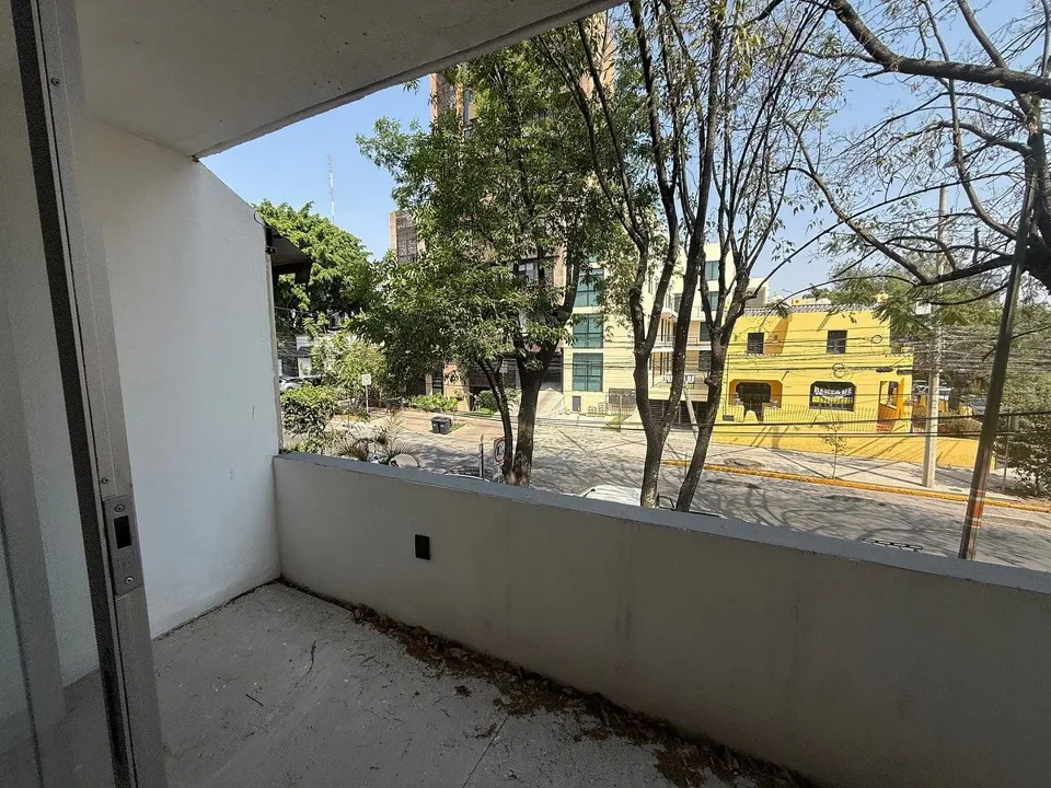 Foto 5 de Oficina en renta en Av. La Paz a 2 cuadras de Oficina del Consulado Americano