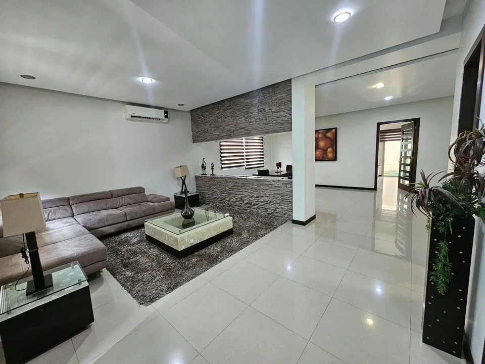 Foto 3 de Casa en Venta en Santa Anita - Provenza la Romana 22