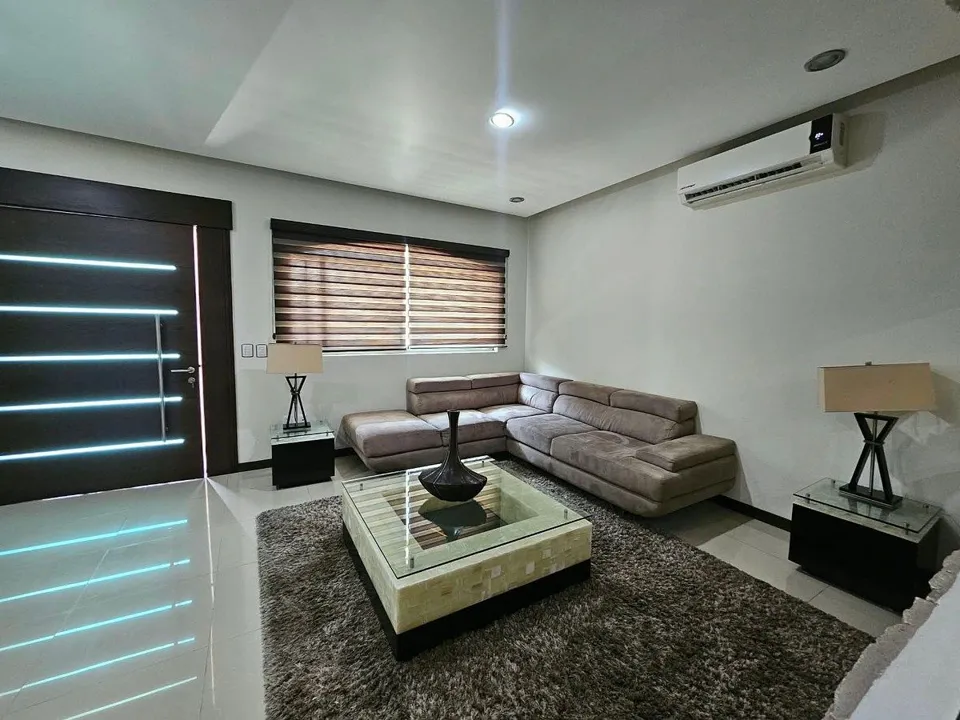 Foto 4 de Casa en Venta en Santa Anita - Provenza la Romana 22