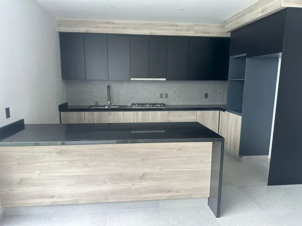 Foto 2 de Casa en venta en Alva Residencial, frente a la casa club