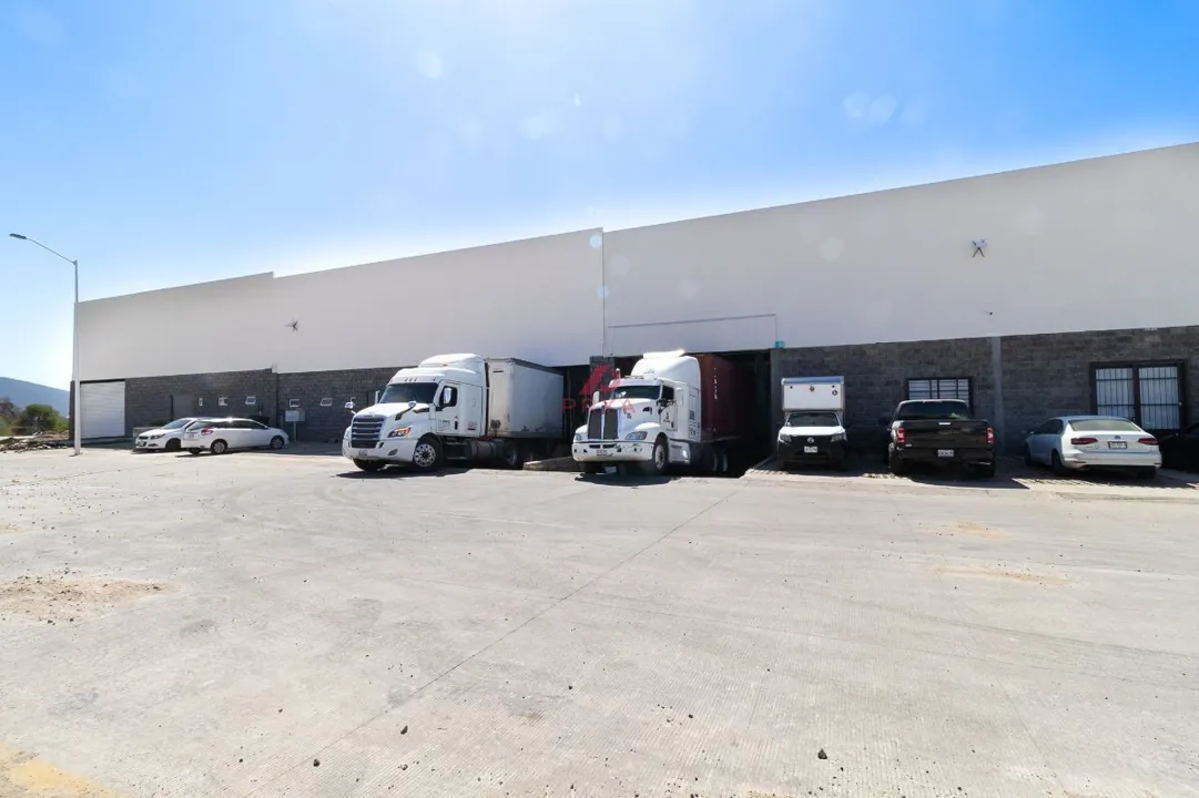 Foto 2 de Bodega Industrial en Venta en Tlajomulco de Zuñiga , Jalisco