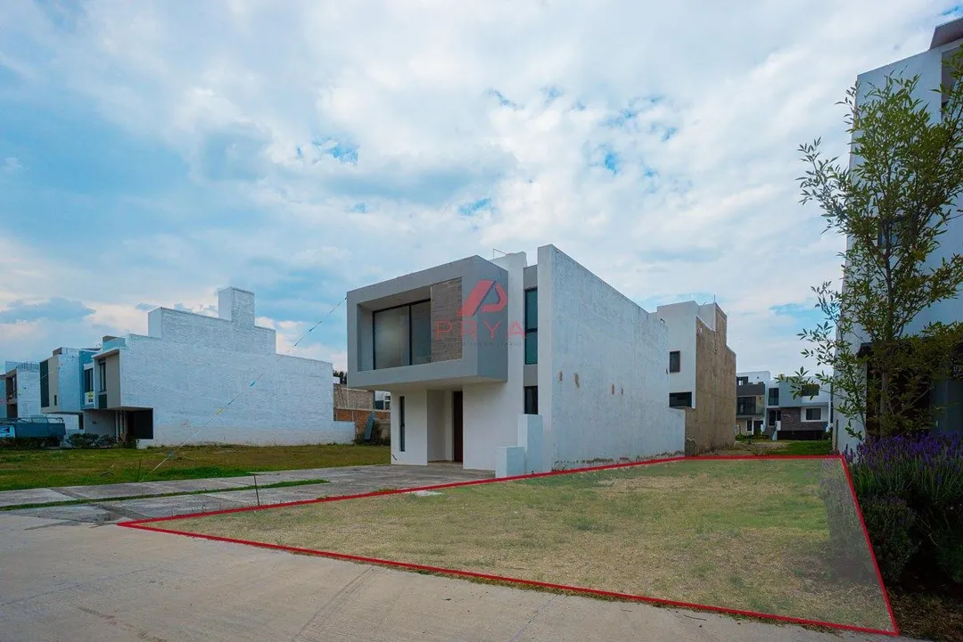 Foto 7 de Terreno en venta en Paraje de las Grullas, Tlajomulco de Zúñiga, frente a Casa