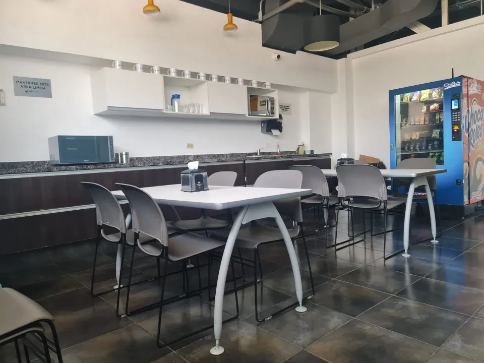 Foto 5 de Oficina en renta en Periférico, Paraísos del Coli, Guadalajara
