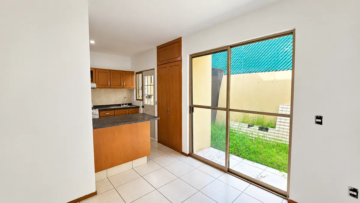 Foto 3 de Casa en renta en El Sereno, Frente a Nueva Galicia | 3 recámaras, 2 autos