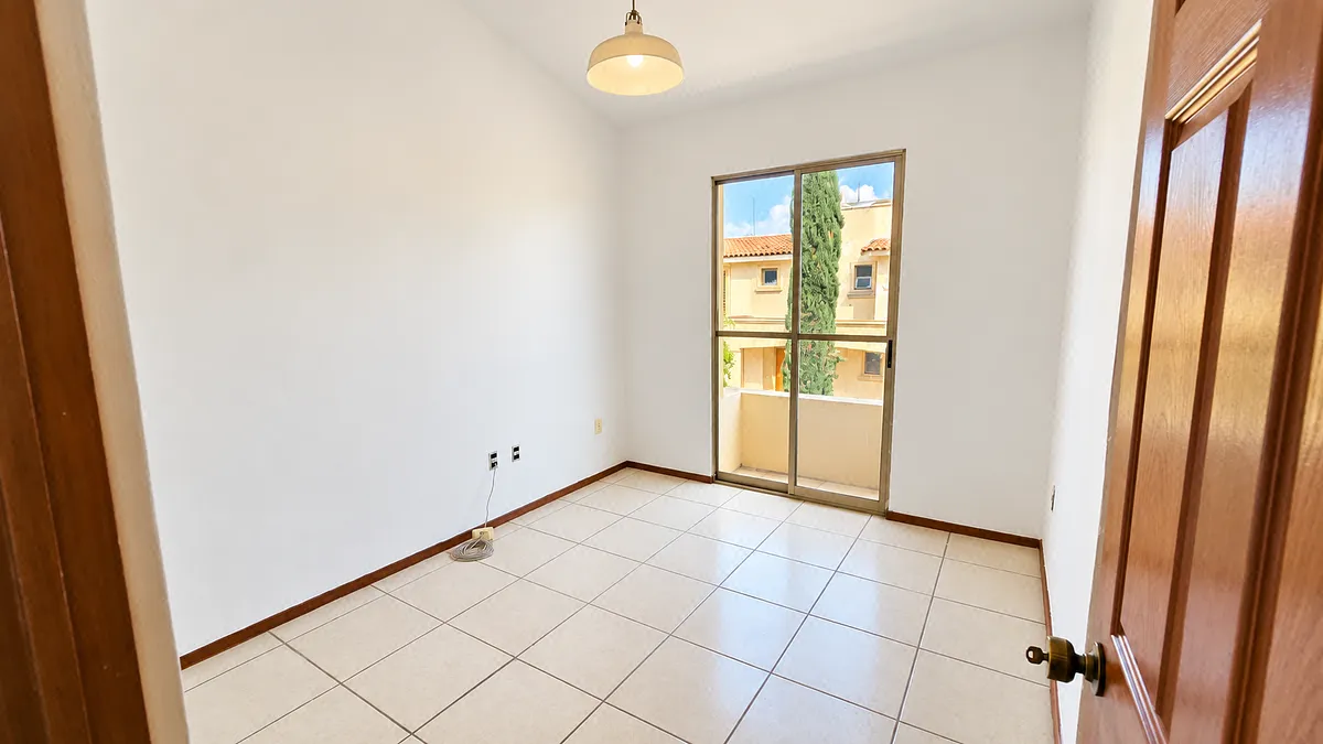 Foto 7 de Casa en renta en El Sereno, Frente a Nueva Galicia | 3 recámaras, 2 autos