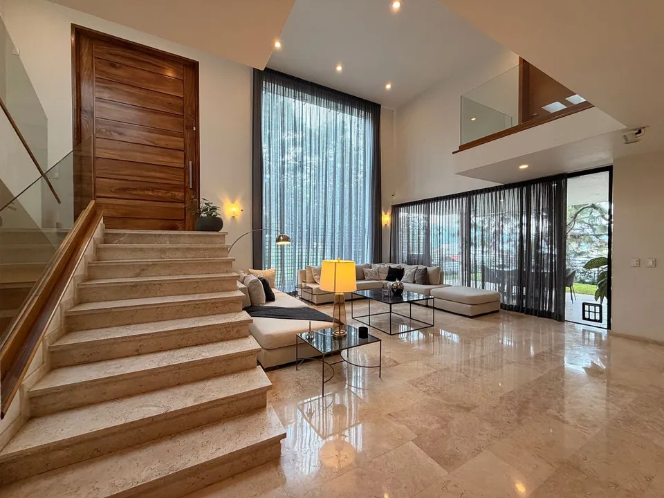 Foto 2 de Casa en venta en Ciudad Bugambilias, Zapopan