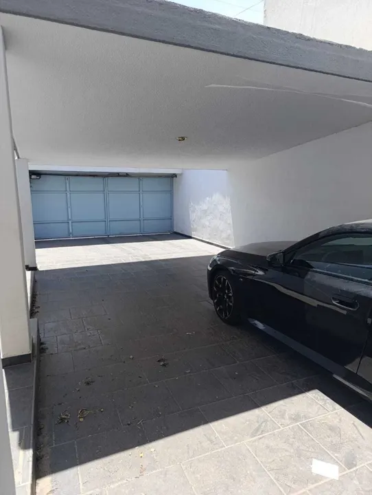 Foto 2 de CASA EN RENTA EN JARDINES VALLARTA!!