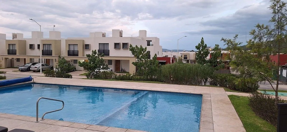 Foto 5 de ✨ Construye tu casa  en, zona sur  ¡Vive con estilo y comodidad!