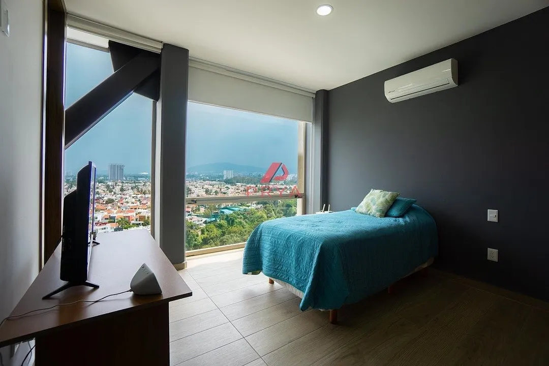 Foto 9 de Departamento en Venta en Fracc. Las Cumbres Zapopan con 3 Recámaras