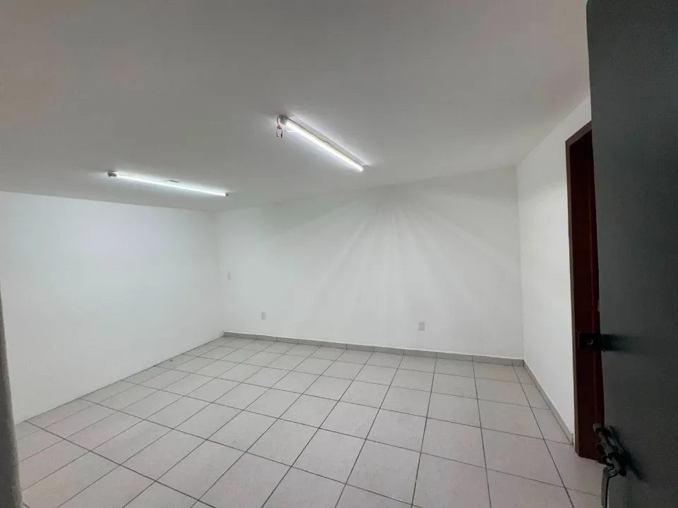 Foto 9 de Bodega Comercial en renta en Calle Quebrada, Sta. Eduwiges, Guadalajara