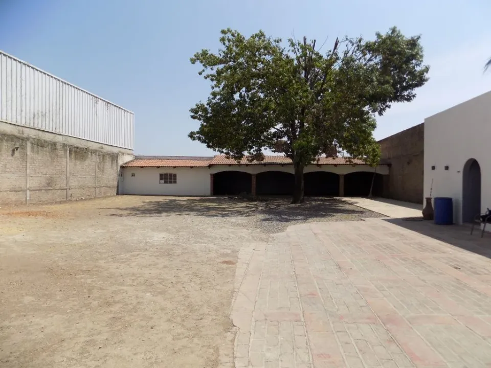 Foto 3 de Terreno en venta en Calle San Alfonso , El Campanario, Zapopan