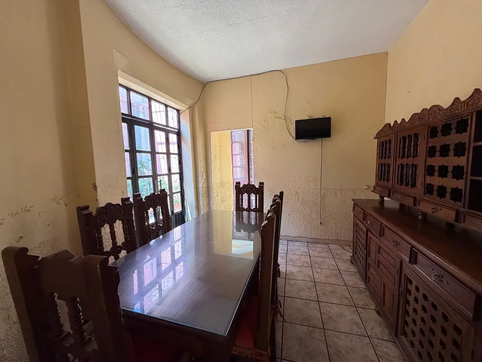 Foto 2 de Casa en venta Zona Centro de Guadalajara, con local comercial.