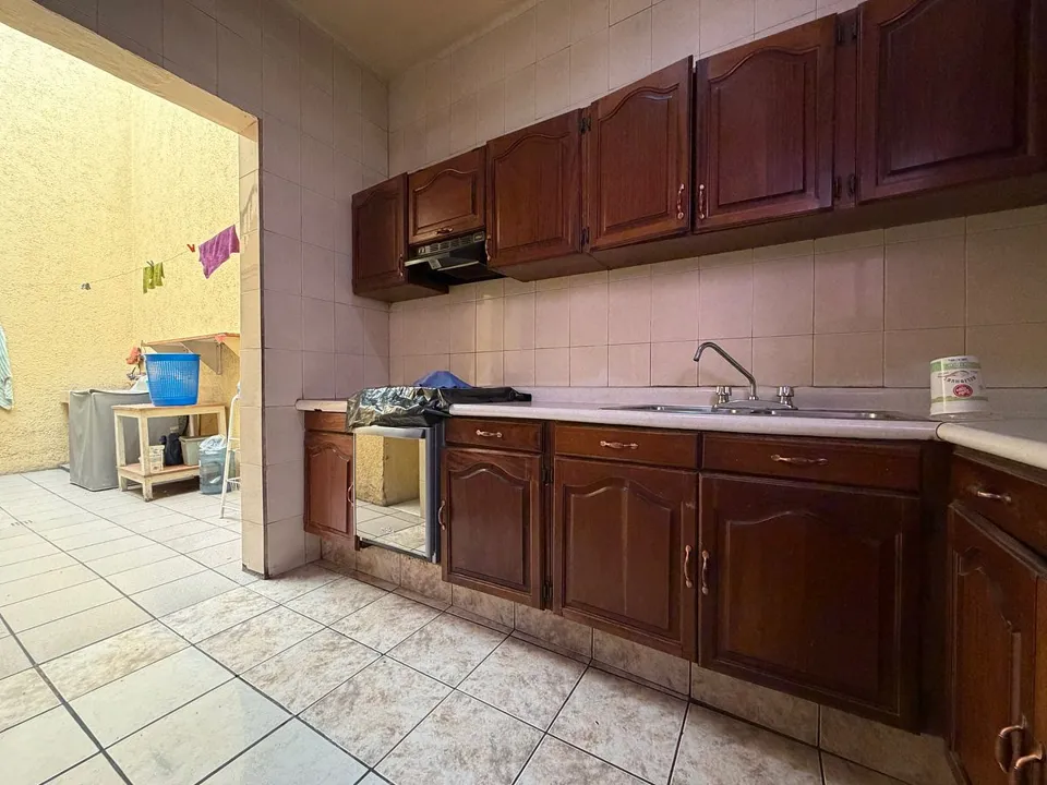 Foto 3 de Casa en venta Zona Centro de Guadalajara, con local comercial.