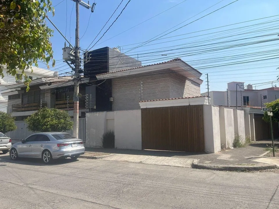 Foto 3 de Casa en venta Villa la Victoria cerca de Plaza del Sol