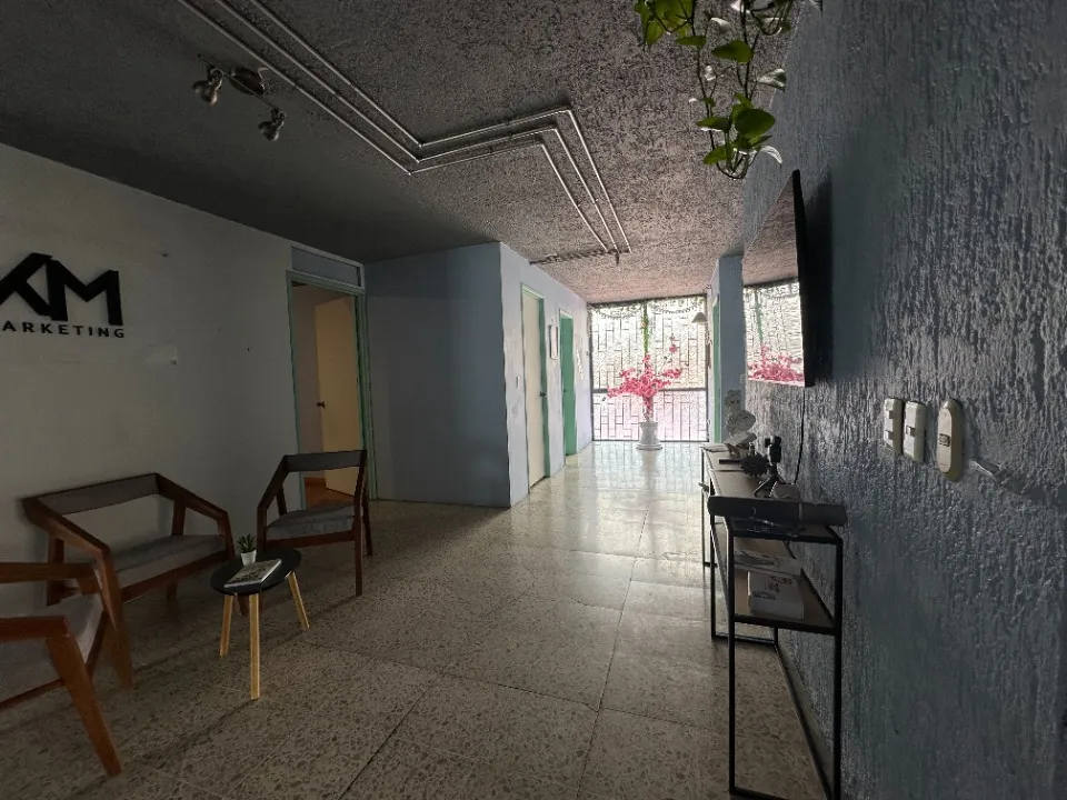 Foto 4 de Local Comercial en renta en Avenida Ignacio L Vallarta, Jardines Vallarta, Zapopan