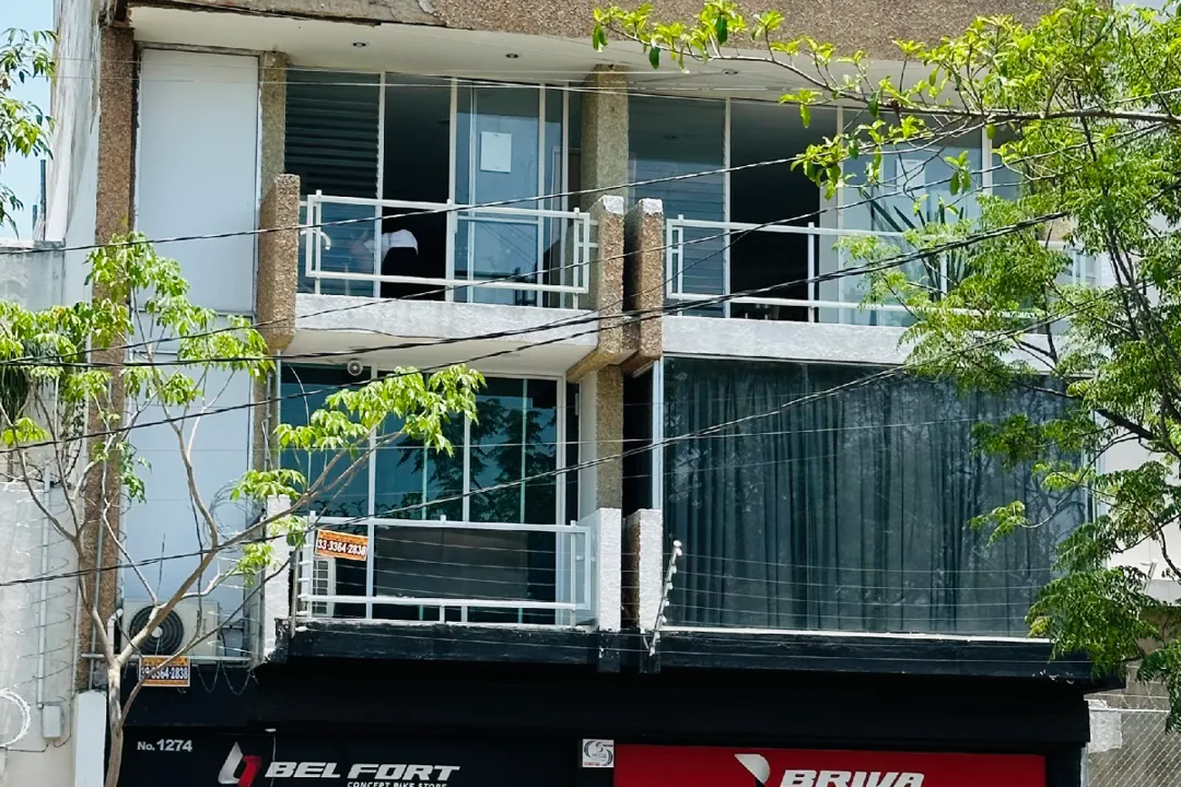 Foto 5 de Oficina  Vallarta  en renta, Col Americana.